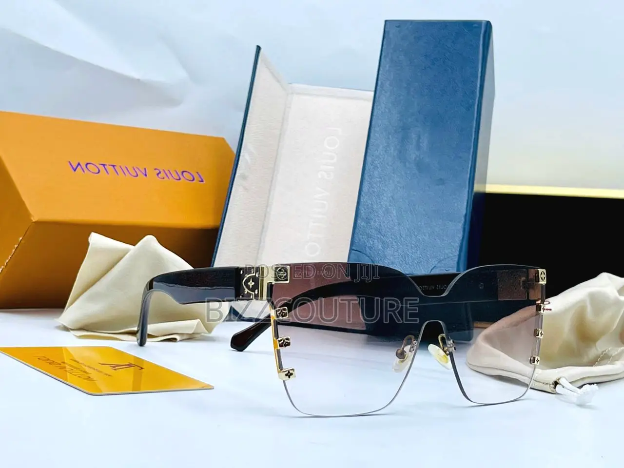 Original LOUIS VUITTON Sunglasses Available in Store