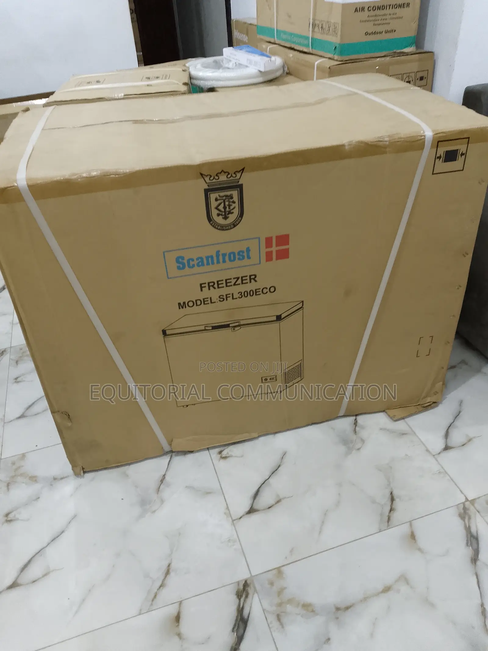 (Amazing 300litres Scanfrost Chest Freezer Silver