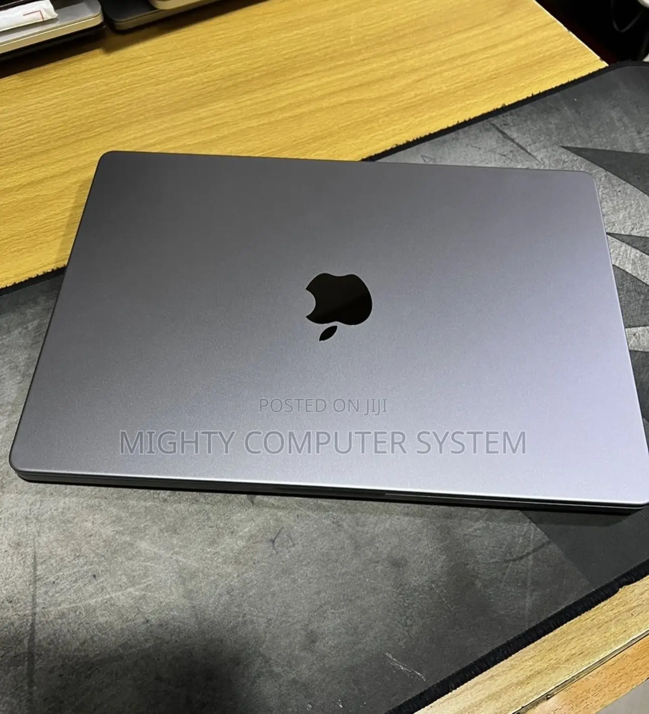 Laptop Apple MacBook Pro 2021 M1 16GB Apple M1 Pro SSHD+SSD 512GB