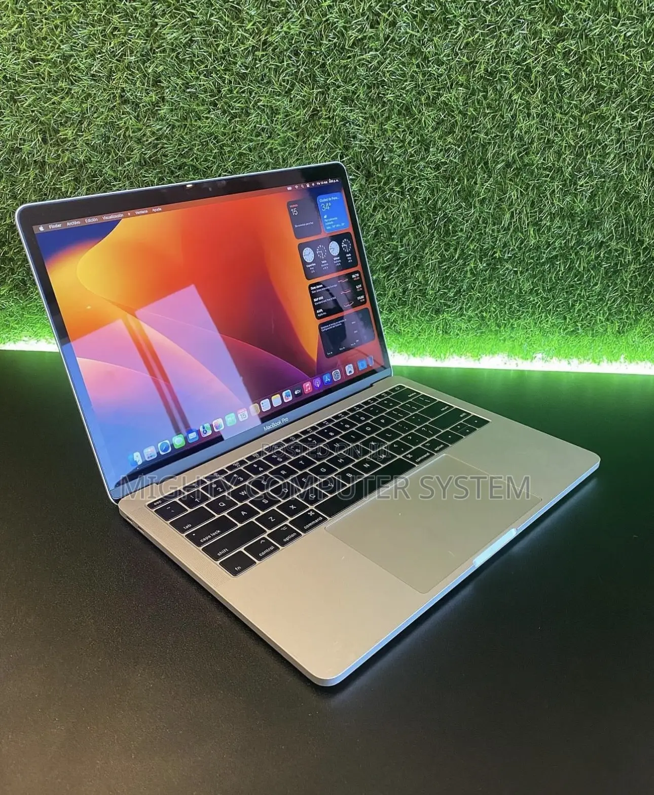 Laptop Apple MacBook Pro 8GB Intel Core i5 SSD 256GB