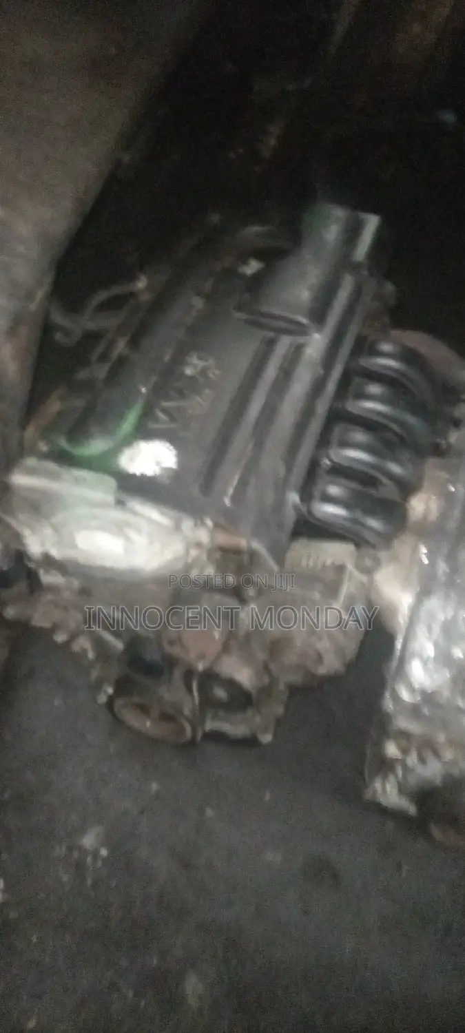 Toyota Matrix 2006 Engine.
