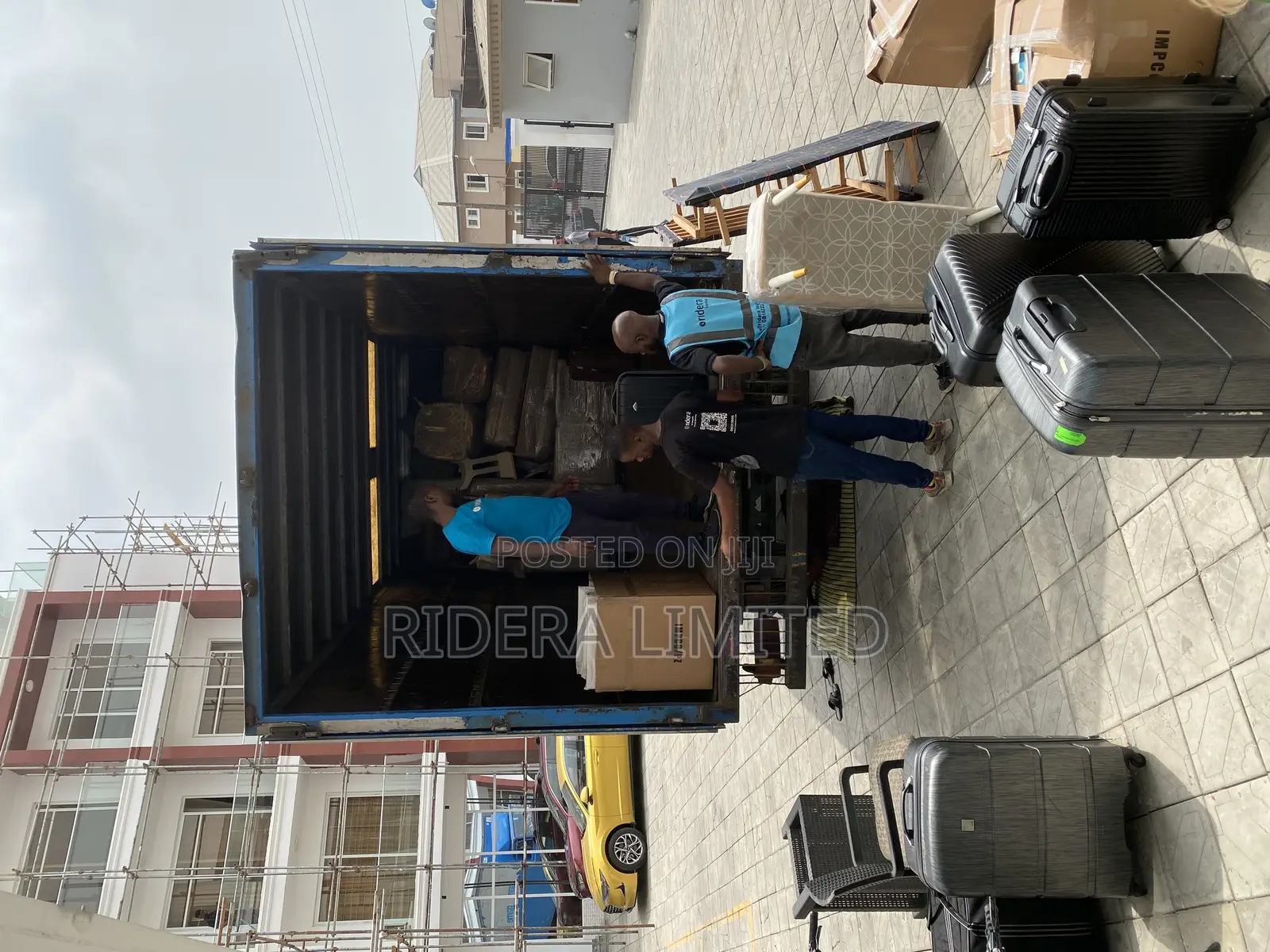 Movers and Packers