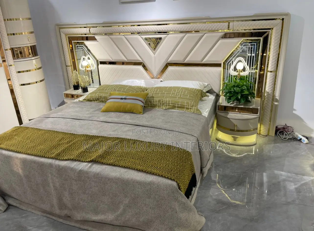 Complete Set of Foreign Bed With Console