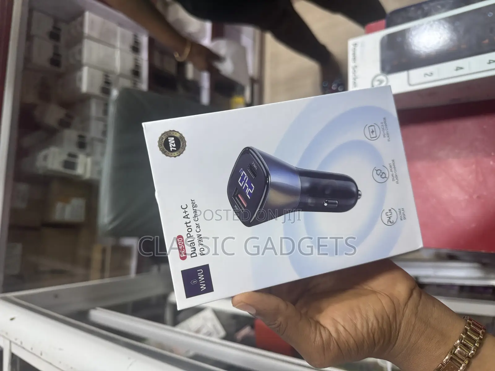 Wiwu PC500 72W USB + Type-C Dual Ports Car Charger(Gray)