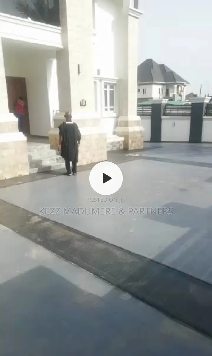 5bdrm Duplex in Gwarinpa Extension , for sale