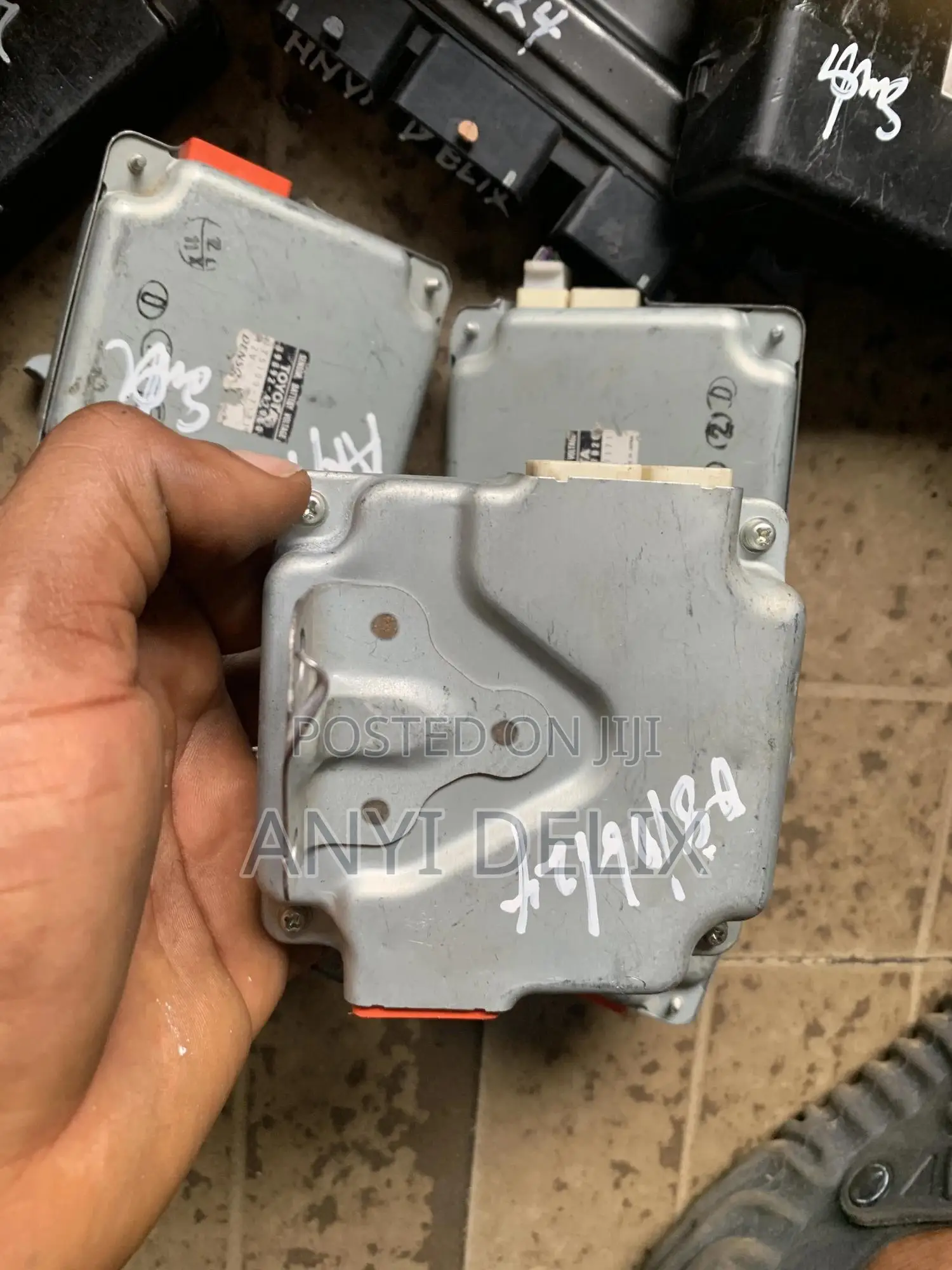 2011 Toyota Prius Voltage Battery Sensor 89892-47020