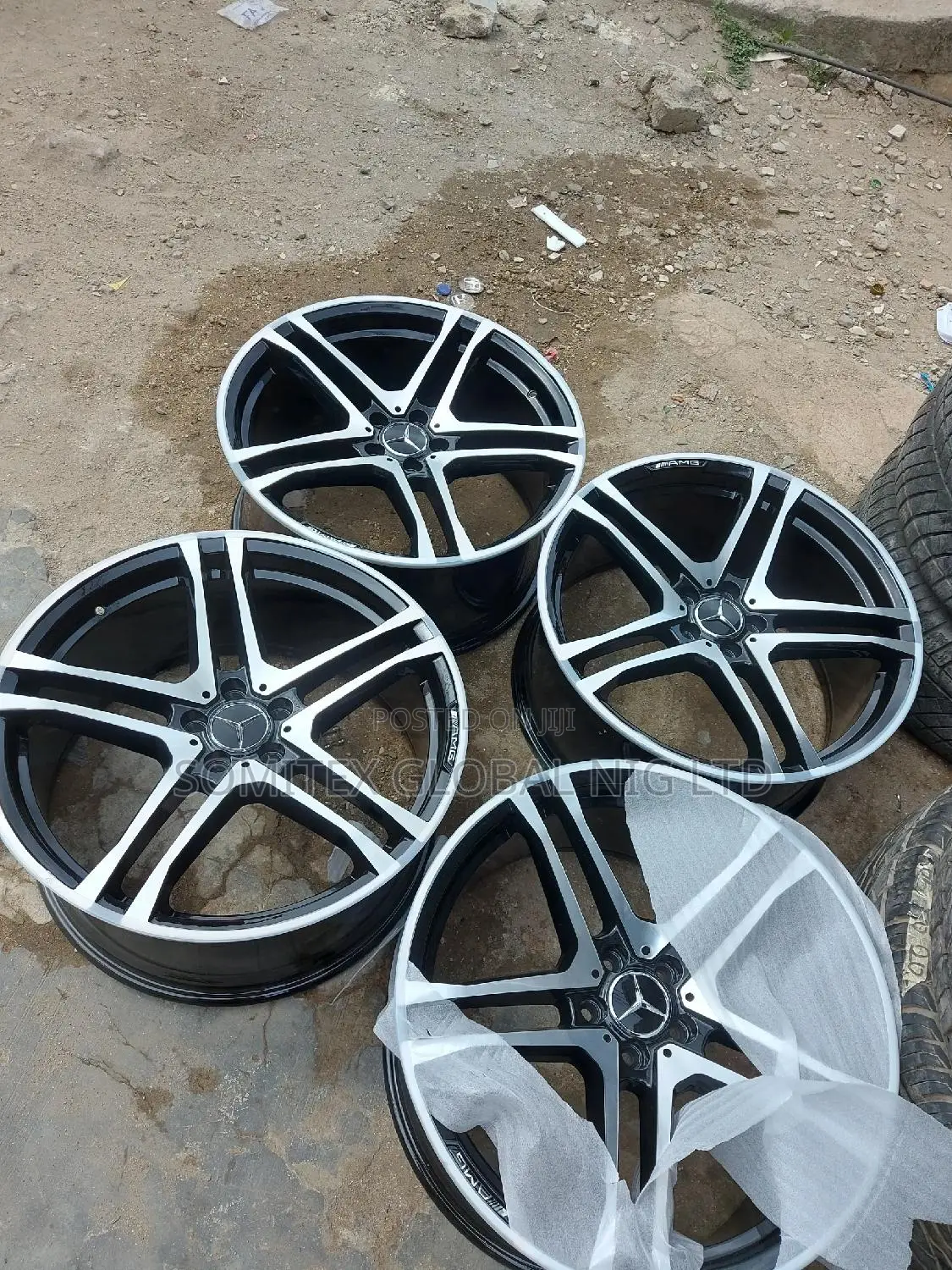 Mercedes Alloyed Rim 20inch!