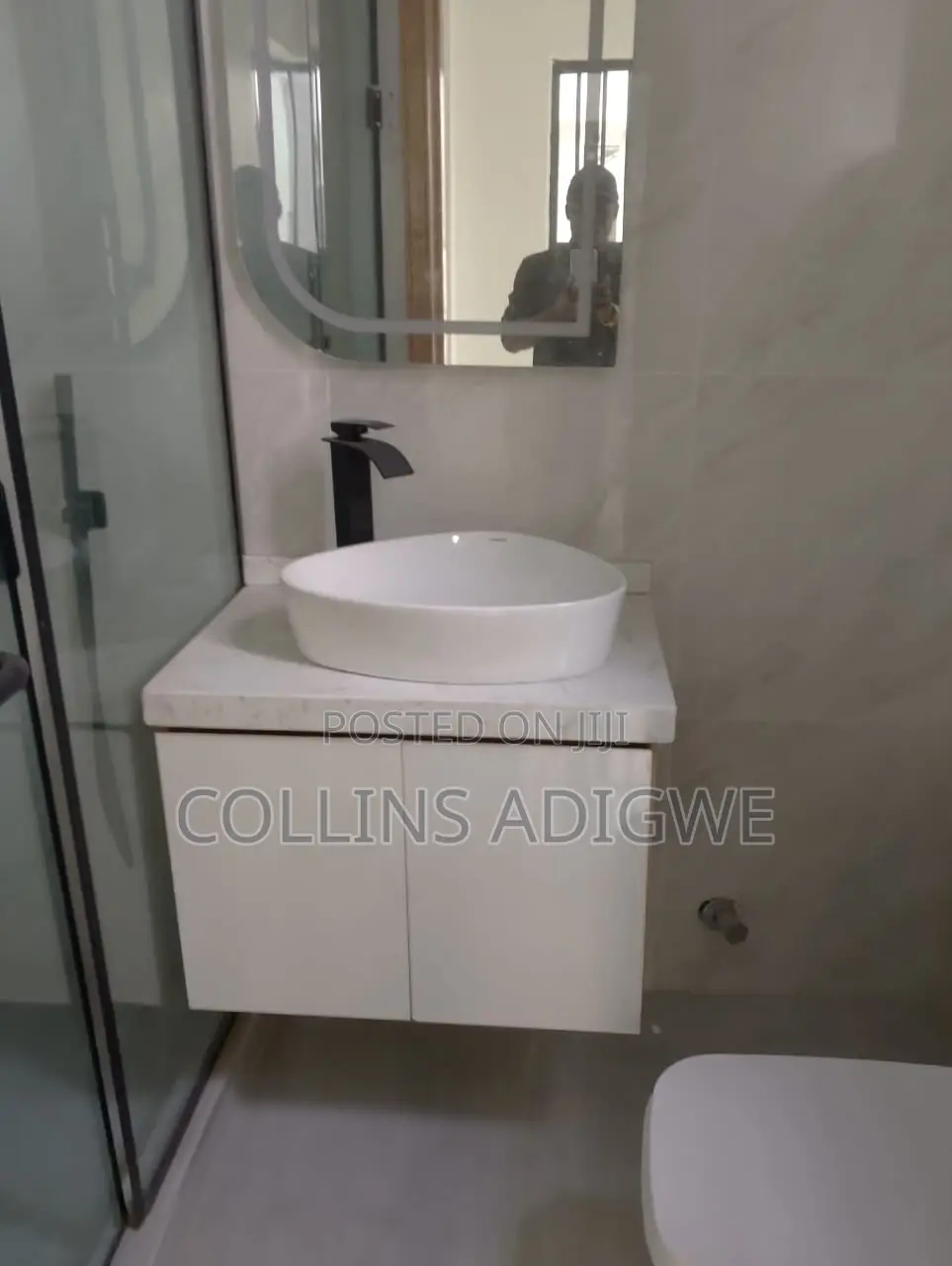 4bdrm Duplex in Chevron for sale