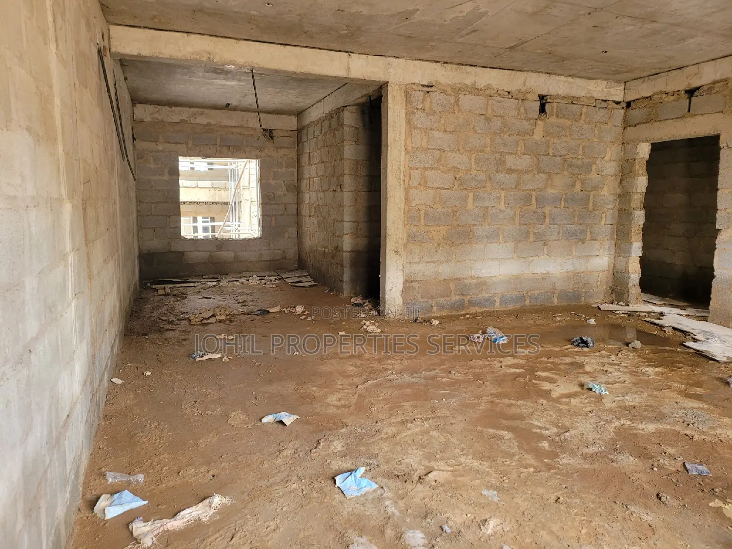 2bdrm Block Of Flats In Army Command Estate For Sale