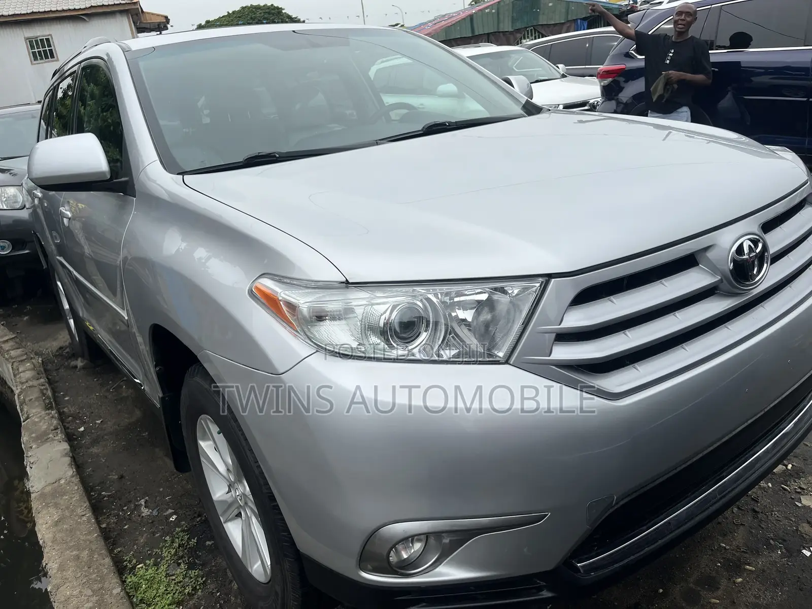 Toyota Highlander Limited 2012 Silver