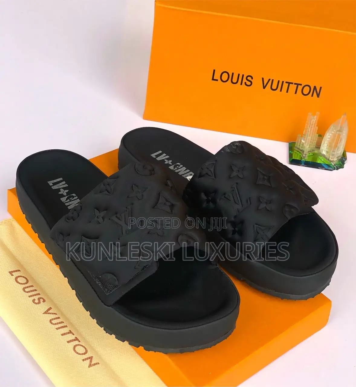 Original Louis Vuitton Casual Slides