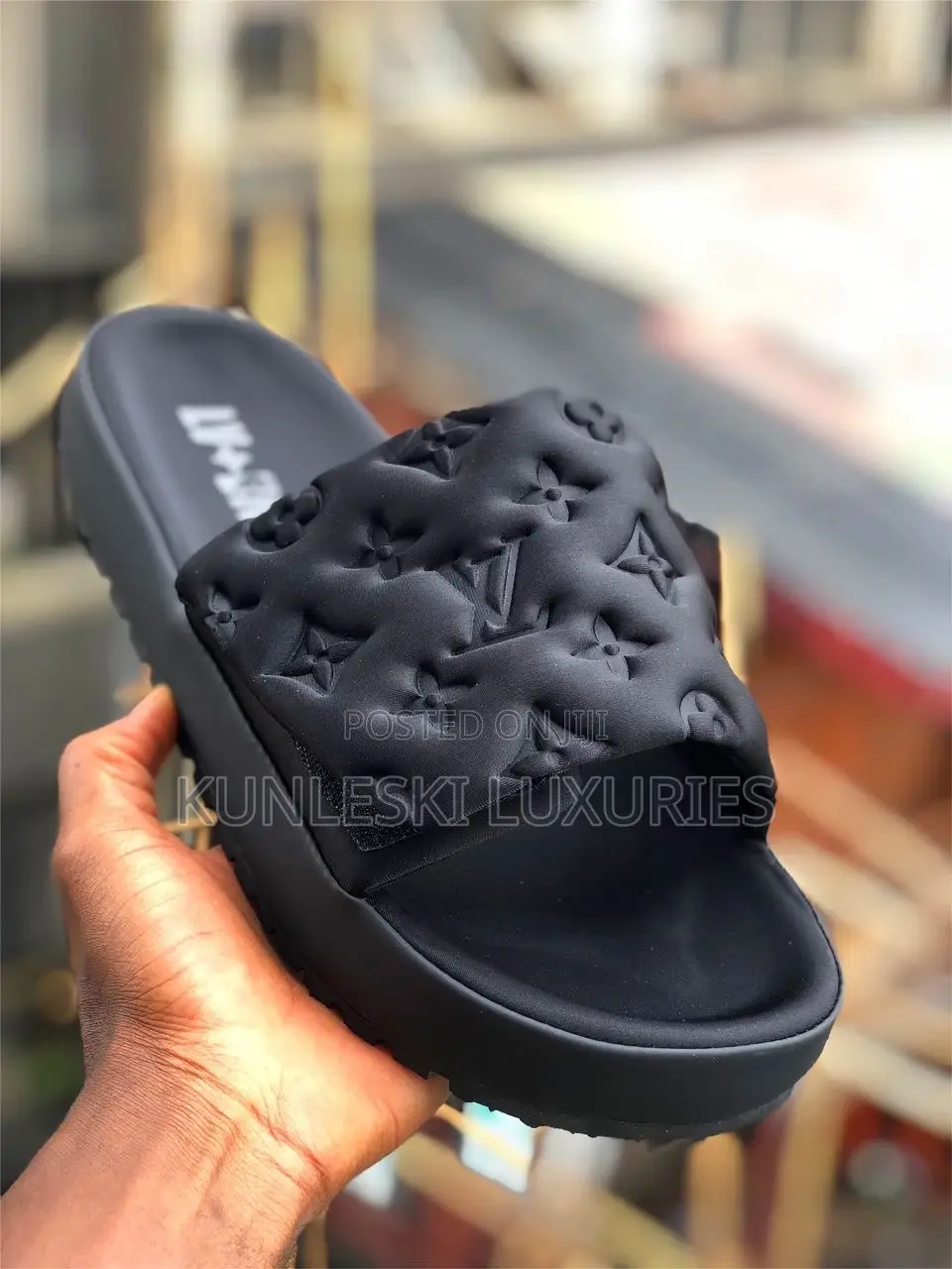 Original Louis Vuitton Casual Slides