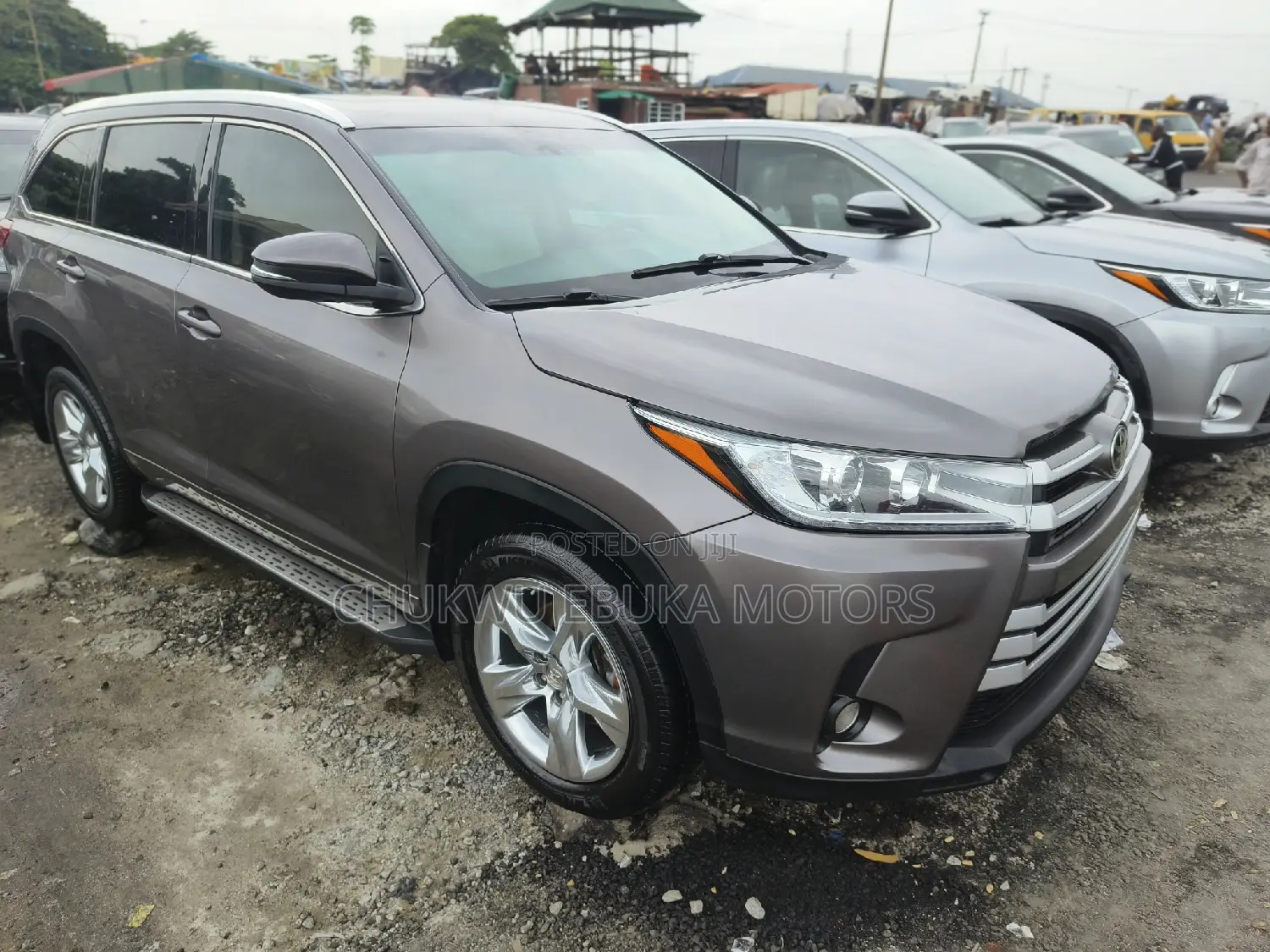 Toyota Highlander Limited 4x4 V6 (3.5L 6cyl 8A) 2017 Gray