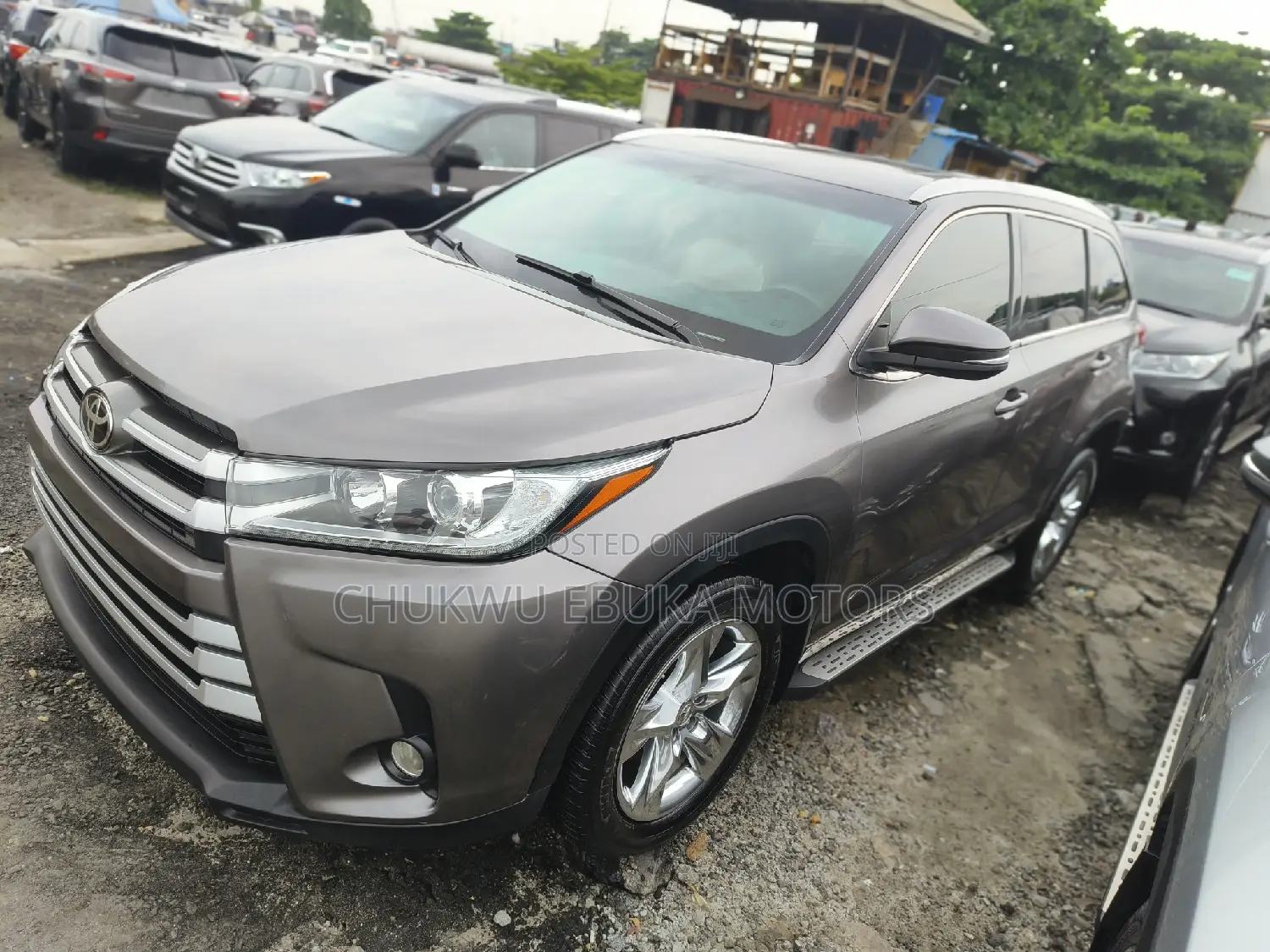 Toyota Highlander Limited 4x4 V6 (3.5L 6cyl 8A) 2017 Gray