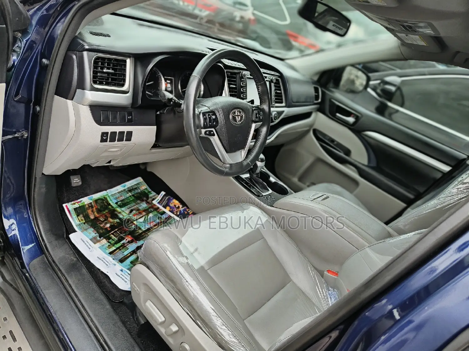Toyota Highlander XLE 4x4 V6 (3.5L 6cyl 8A) 2017 Blue