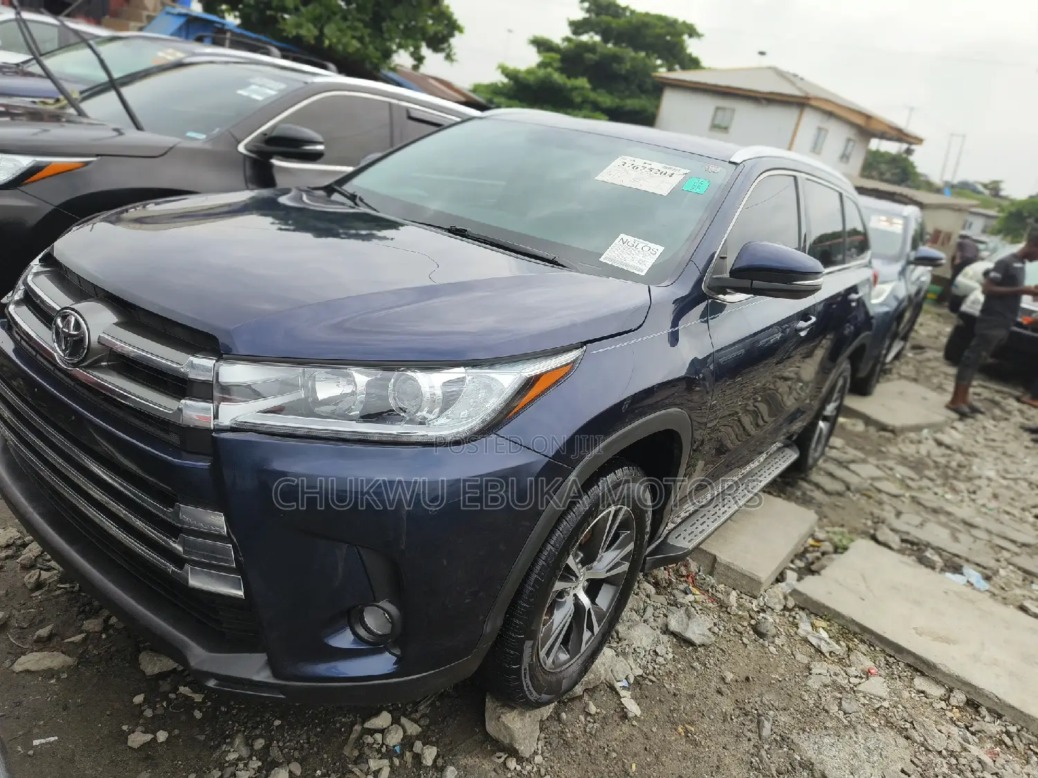Toyota Highlander XLE 4x4 V6 (3.5L 6cyl 8A) 2017 Blue