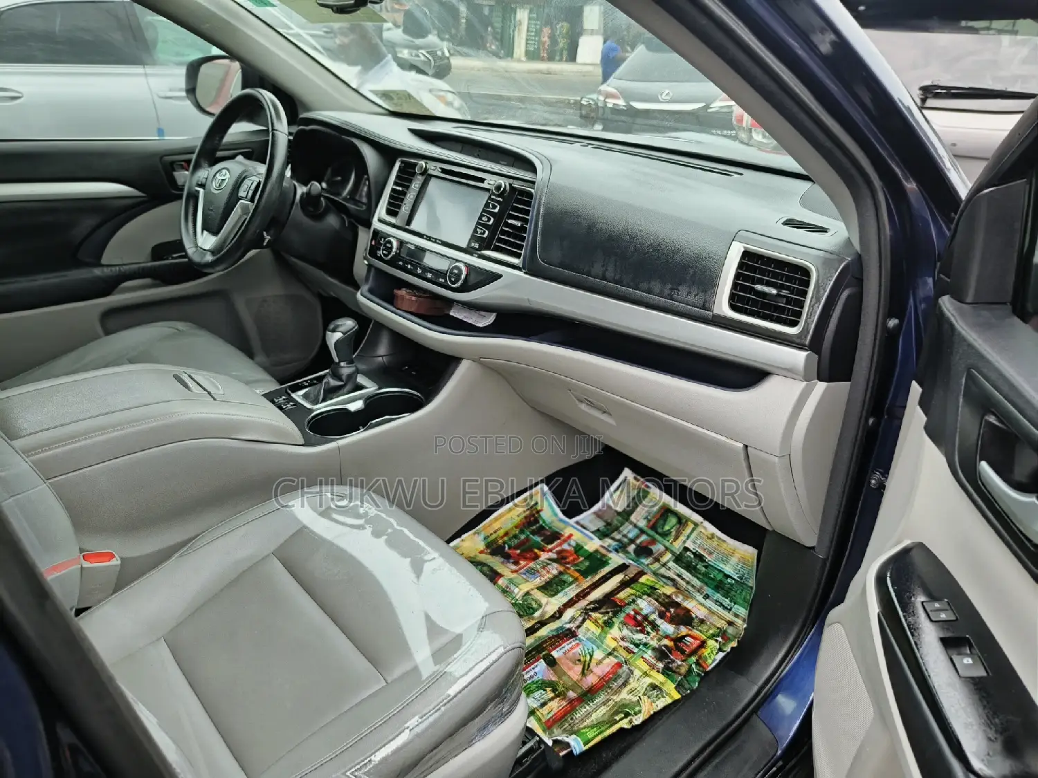 Toyota Highlander XLE 4x4 V6 (3.5L 6cyl 8A) 2017 Blue