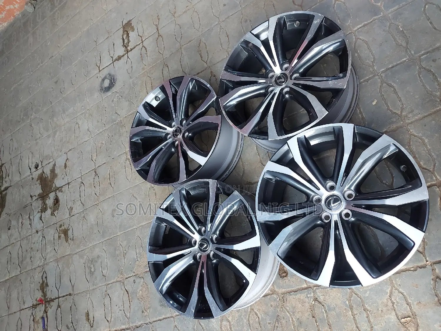 Rx350 2022 Alloyed Rim