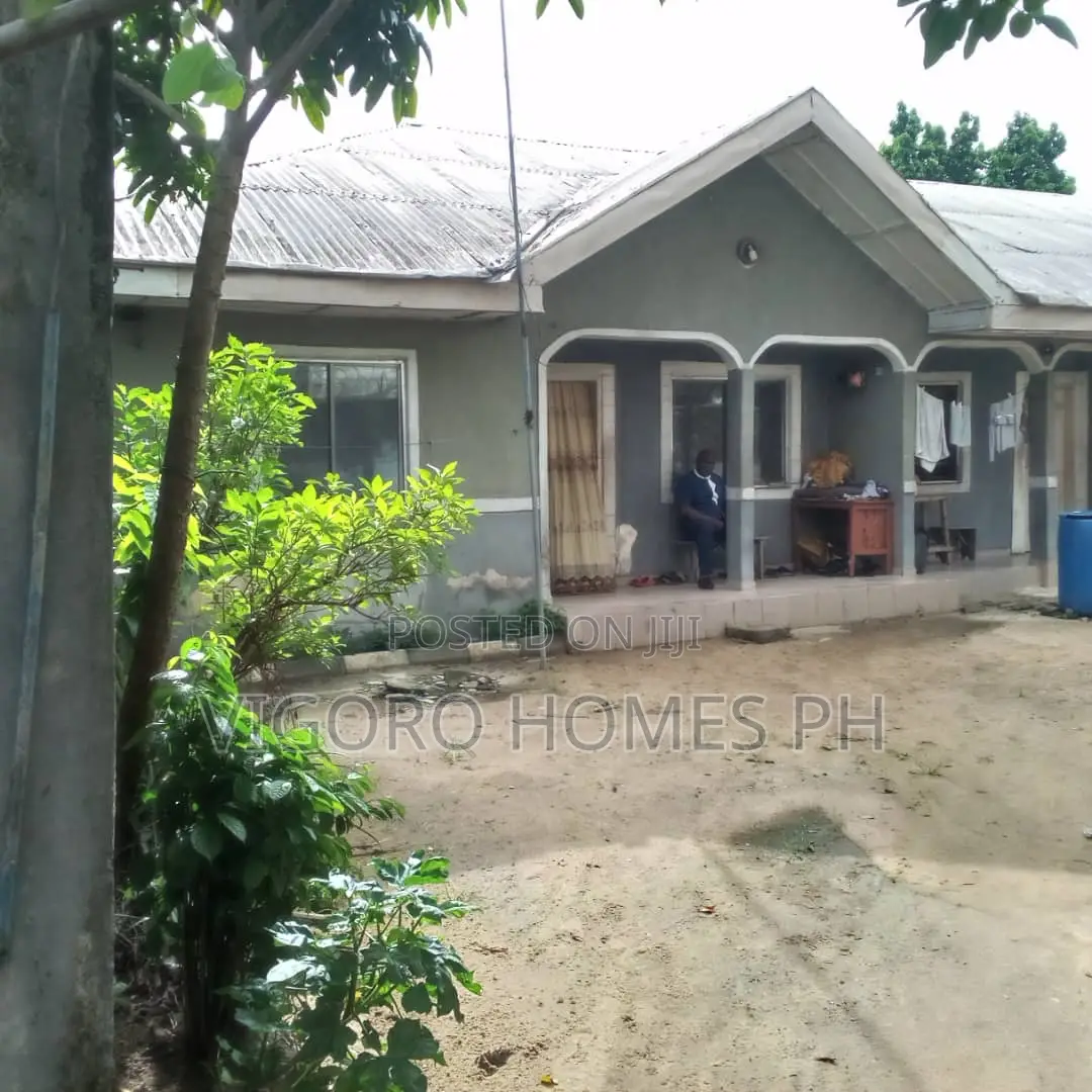 2bdrm Block of Flats in Port-Harcourt for sale