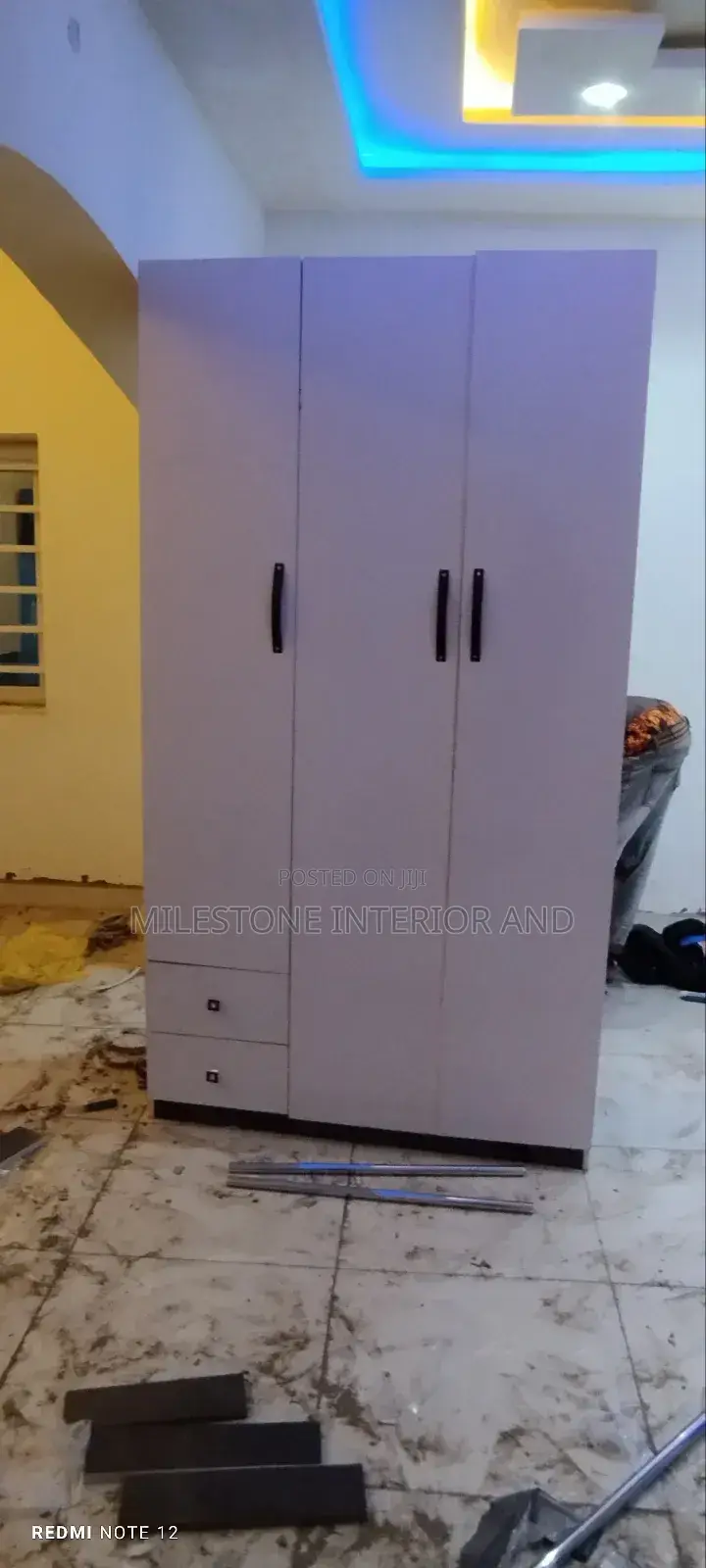 3 Door Wardrobe With Drawers