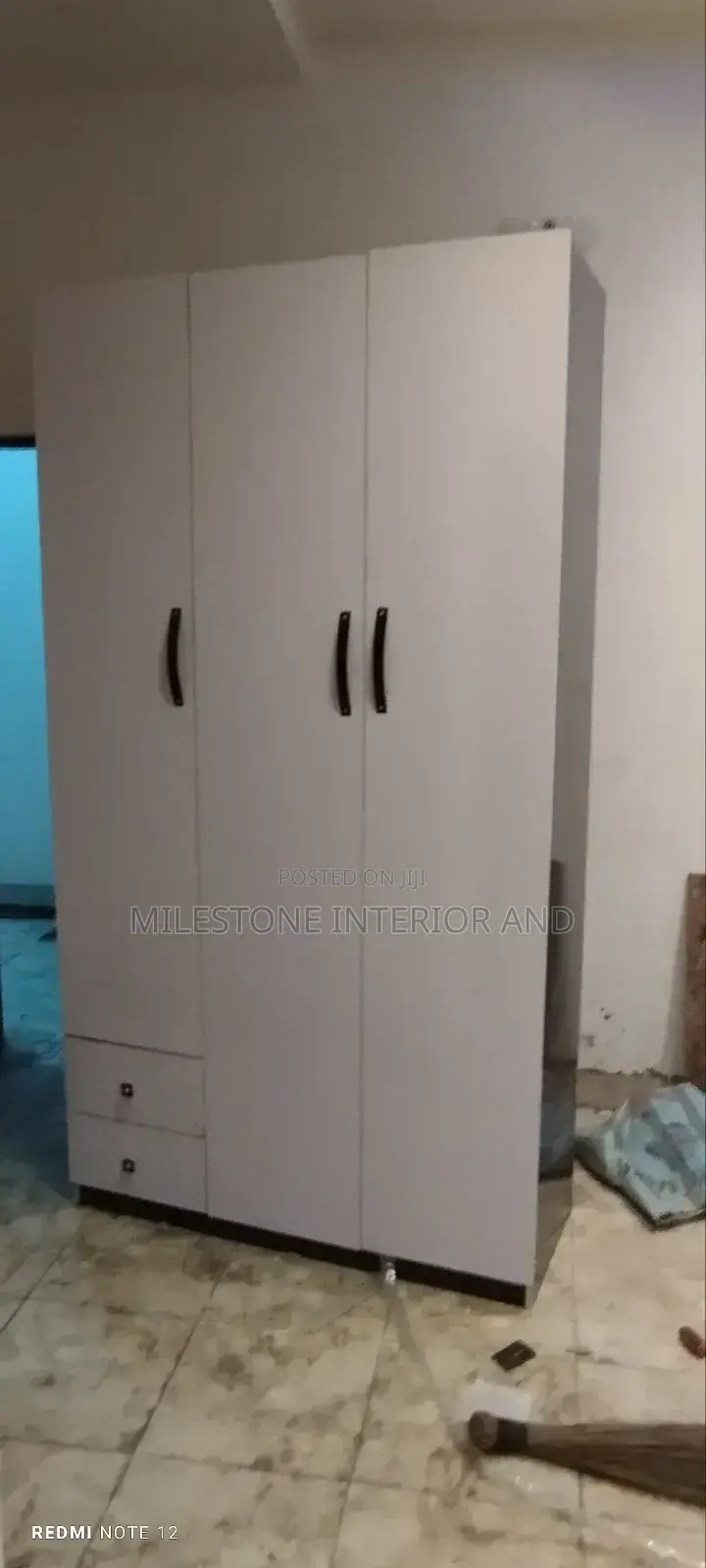 3 Door Wardrobe With Drawers