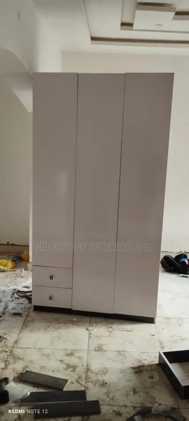 3 Door Wardrobe With Drawers