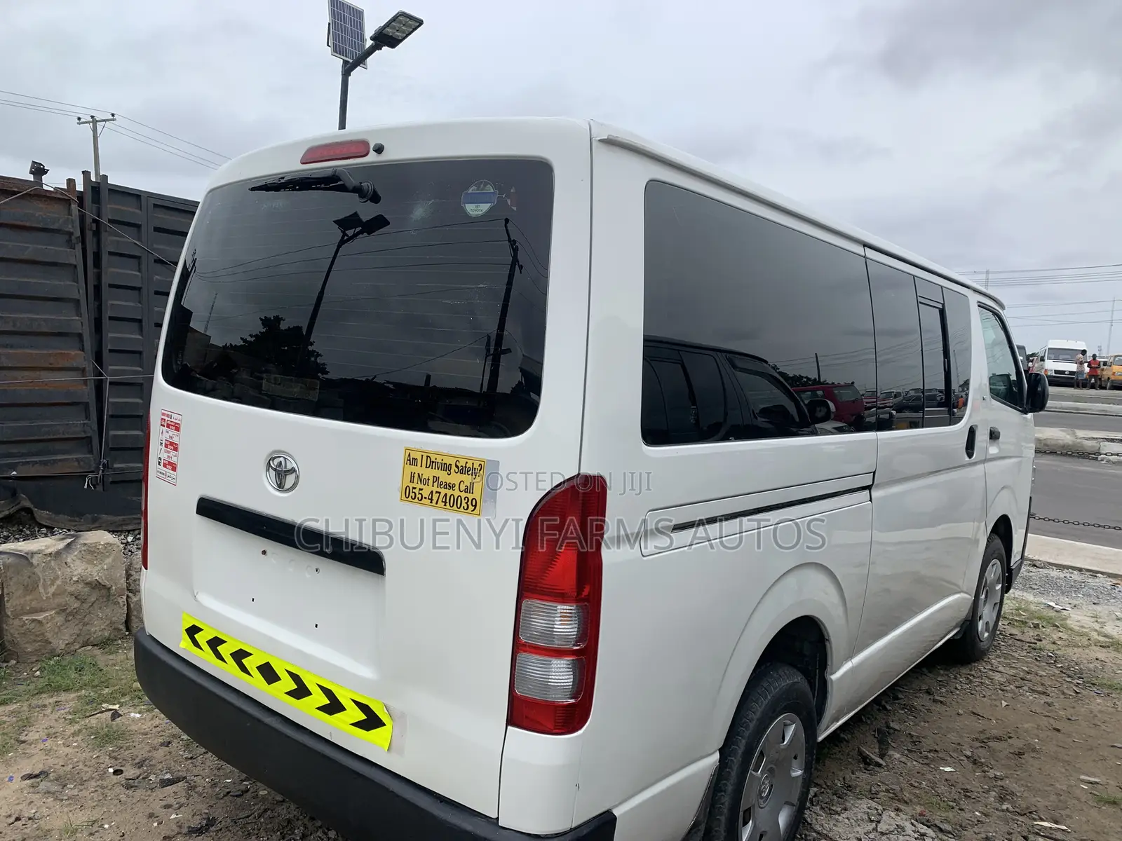 Toyota HiAce 2012 White