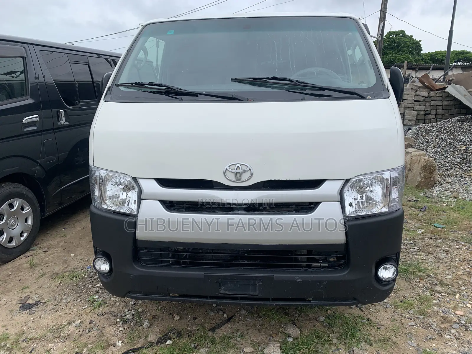 Toyota HiAce 2012 White