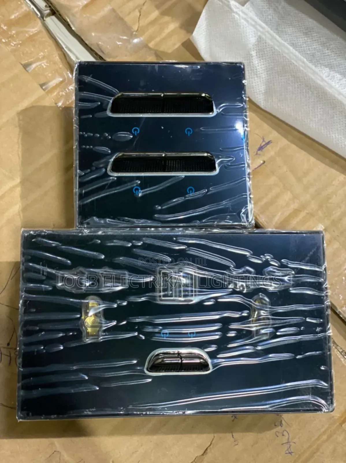 Glass Smart Switches and Sockets