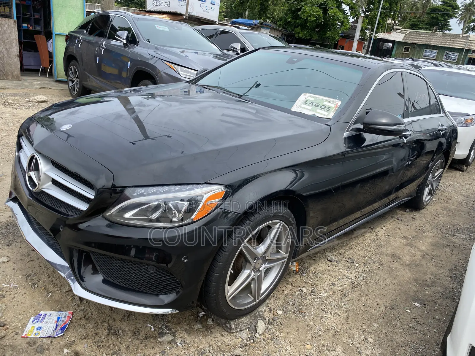 Mercedes-Benz C300 2016 Black