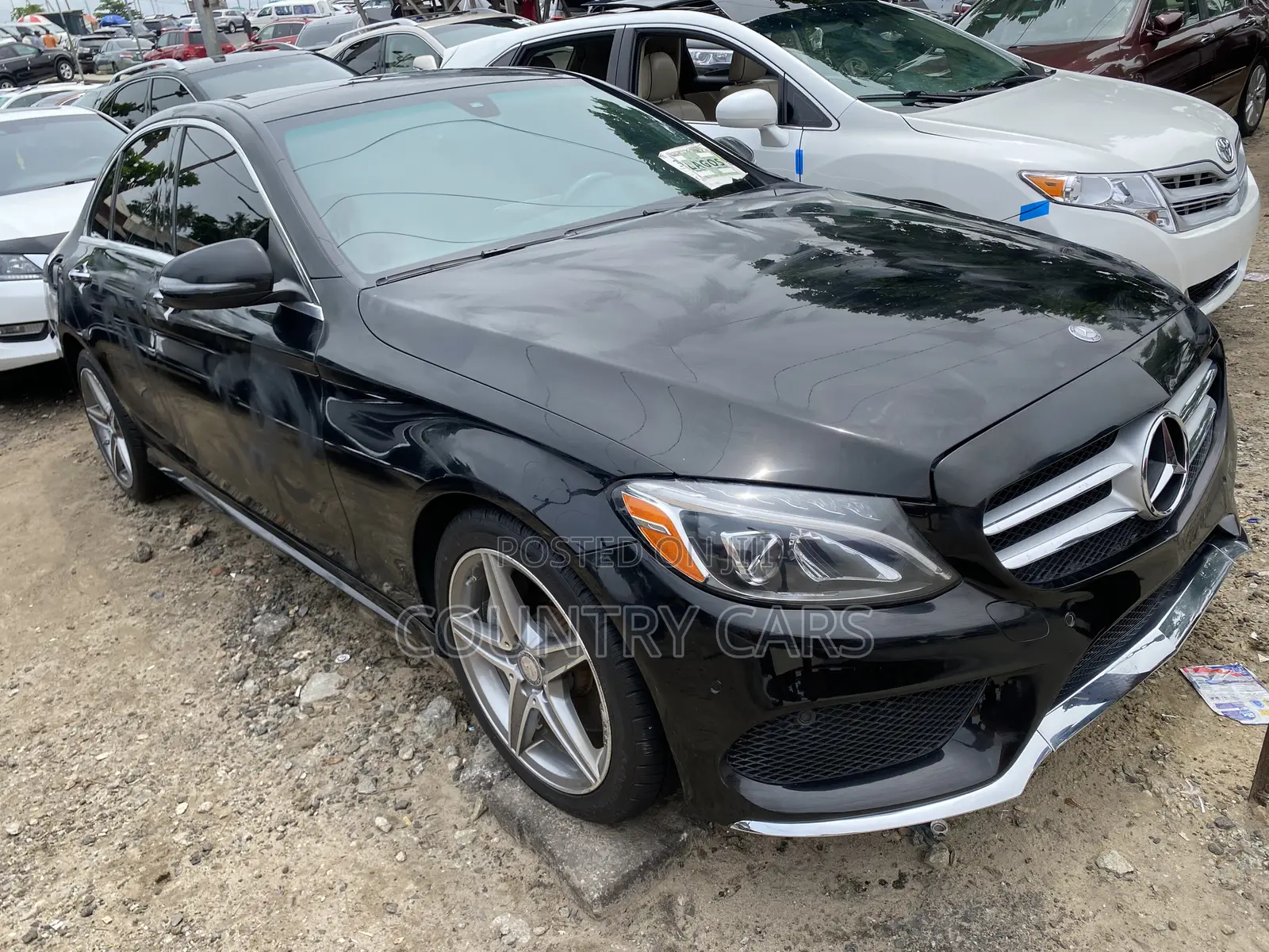 Mercedes-Benz C300 2016 Black