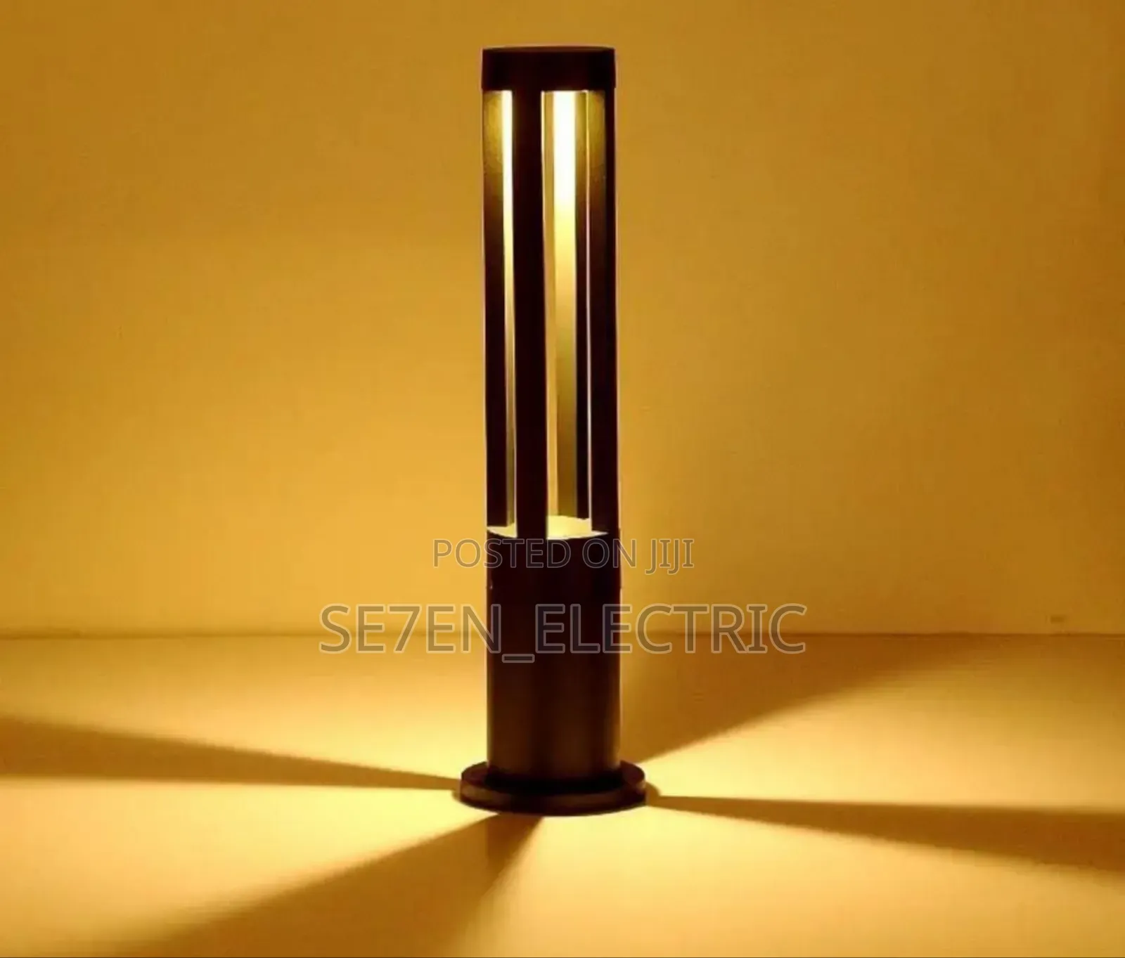 LED Standing Outdoor Garden Light.
