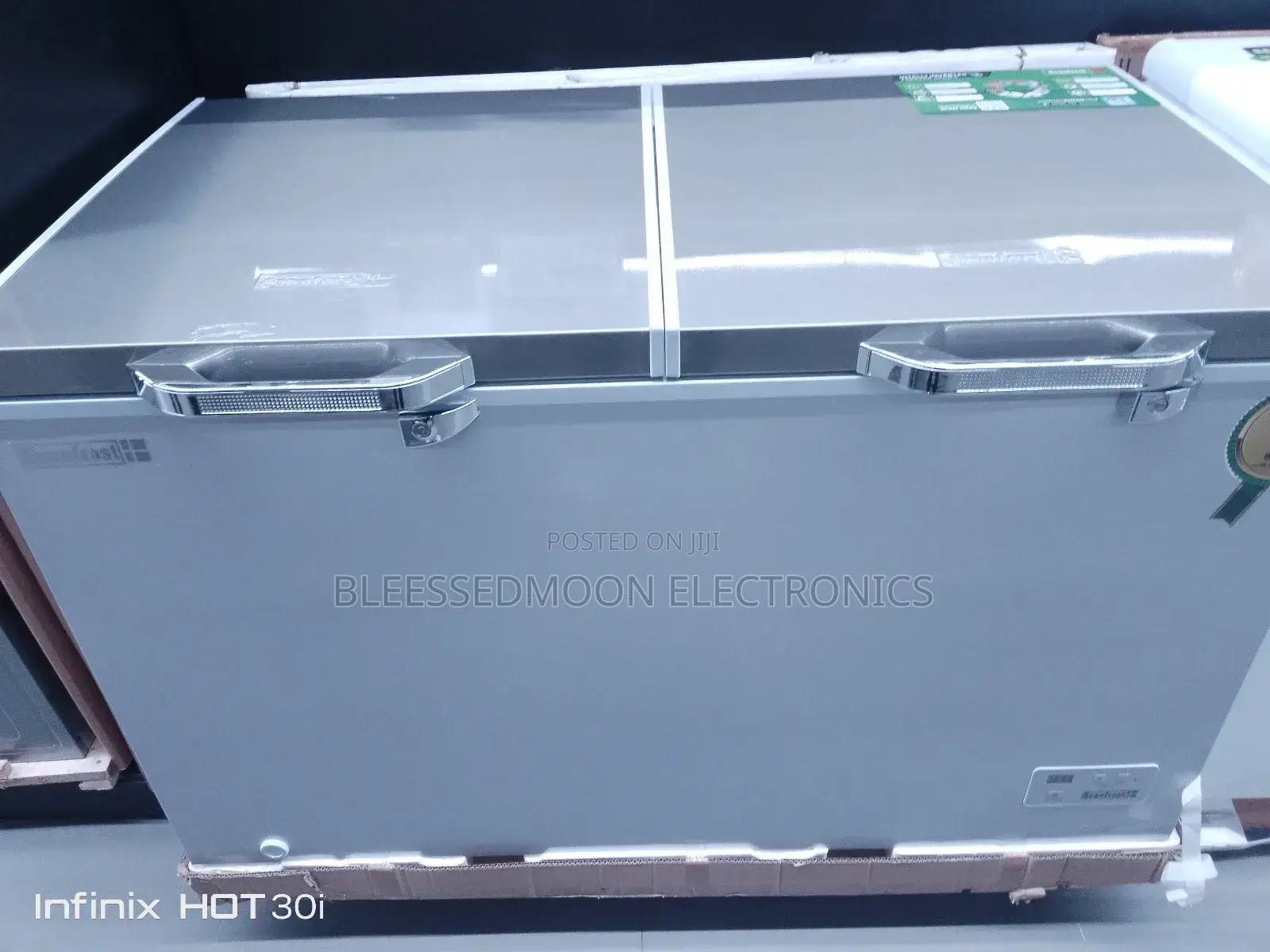Scanfrost Inverter Freezer 500L 3 Years Warranty Copper