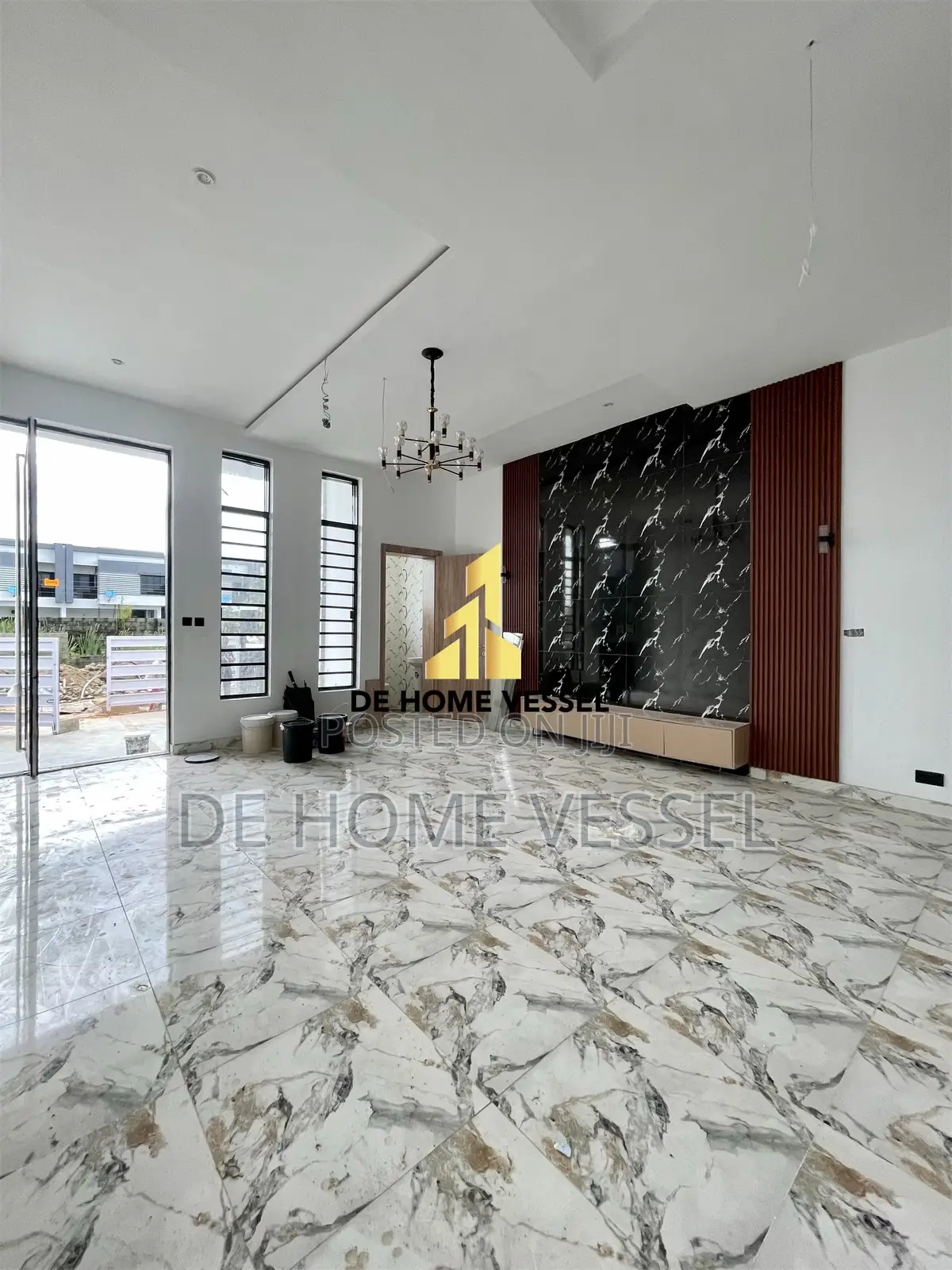 4bdrm Duplex in Ikota for sale