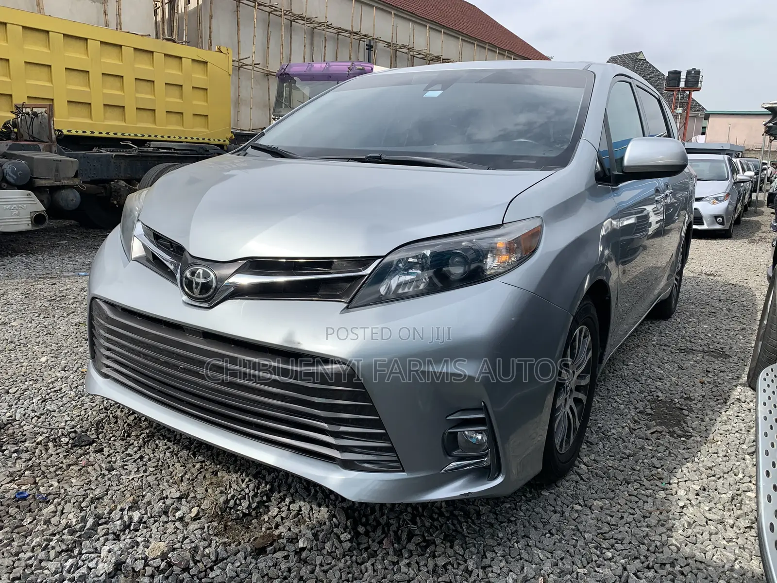 Toyota Sienna XLE AWD 2019 Silver