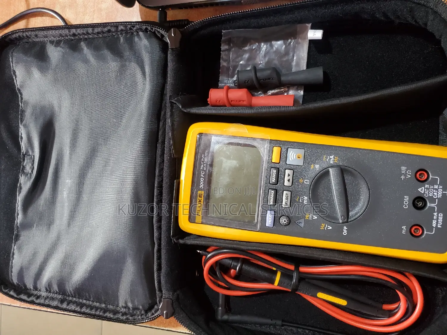 Fluke 3000 Fc True RMS Multimeter