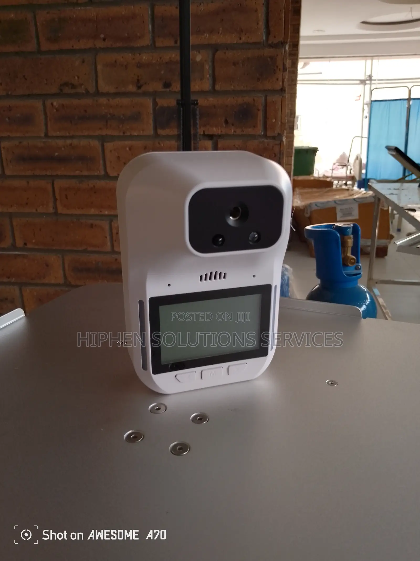 HK3 Wall Infrared Thermometer Measure Body Temperature