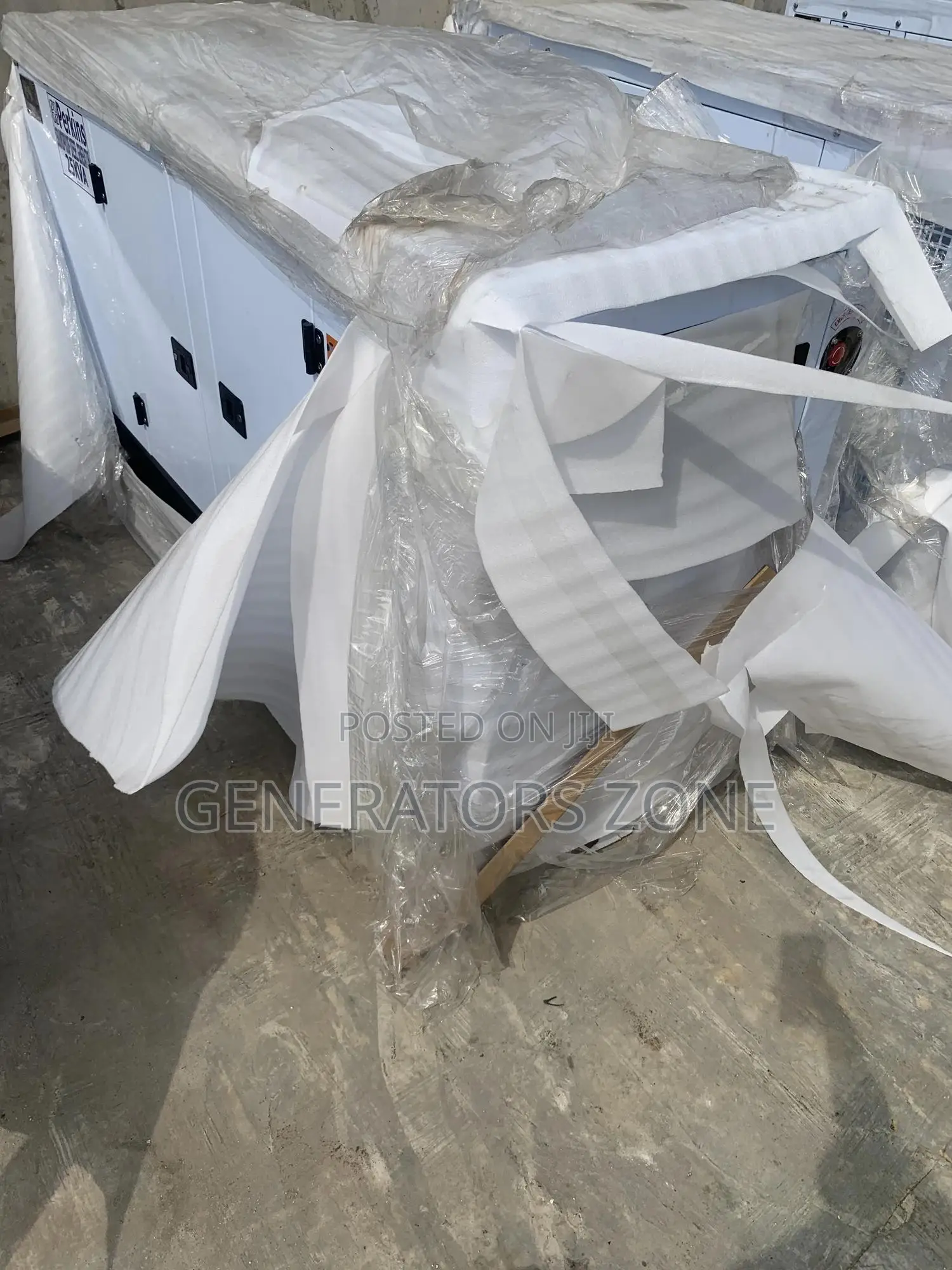 Environmental Friendly 25kva Perkins Generator