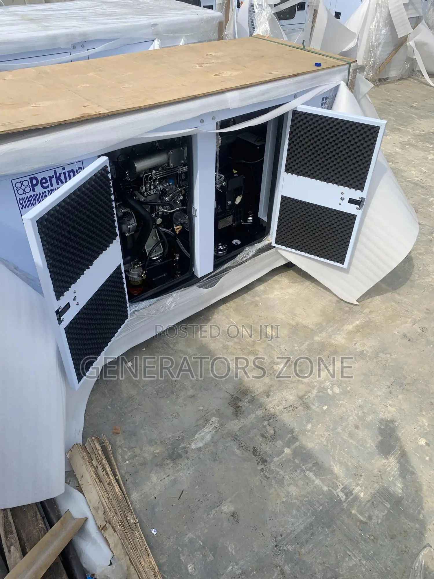 25kva Engine Soundproof Generator(Perkins)