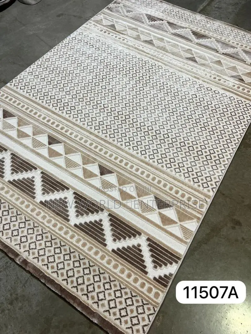 5by7 Feets Modern Turkish New Designs Centre Rug