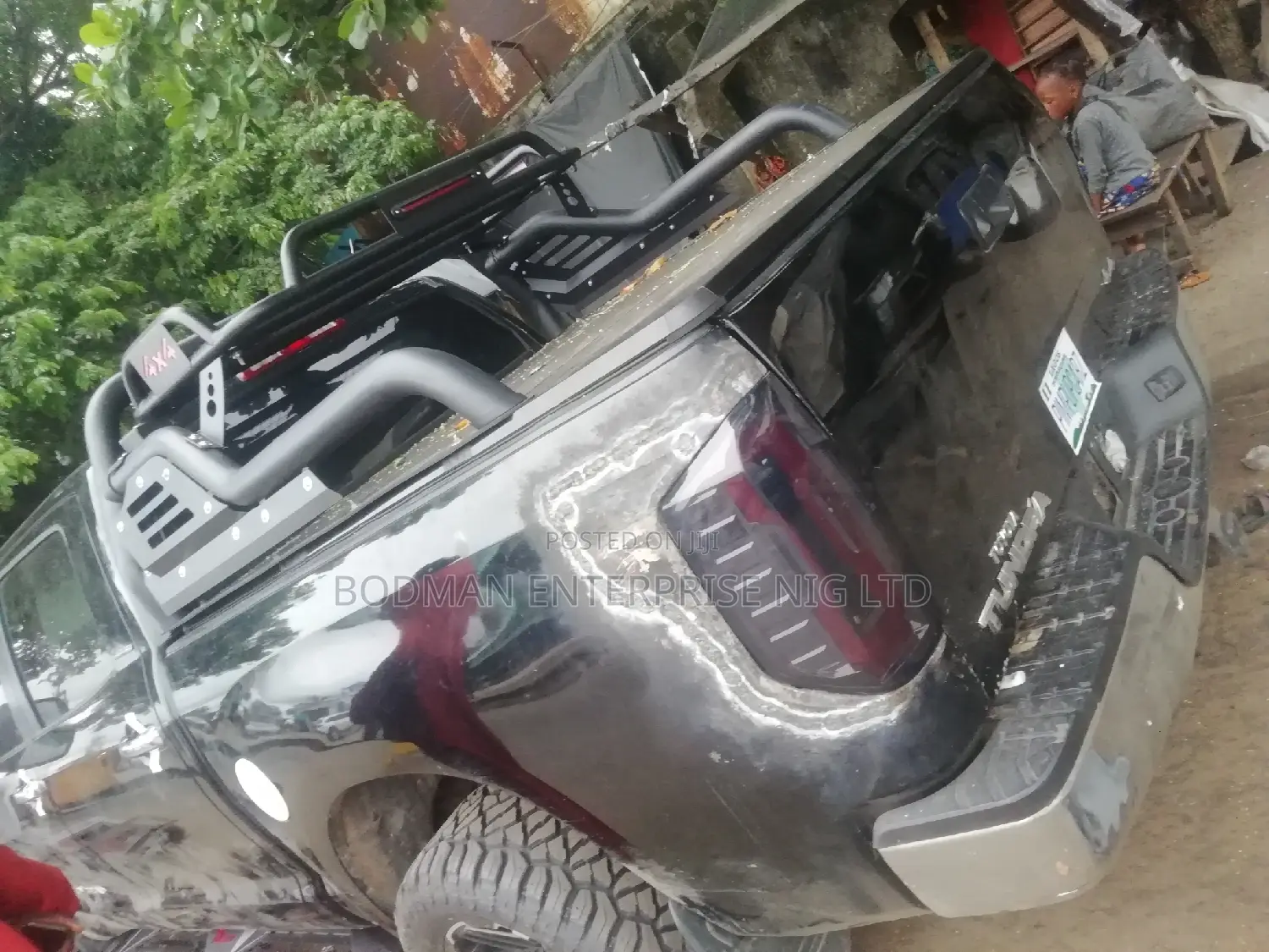 Fiber Folding Boot Cover With Off Road Spoiler _=-=_
