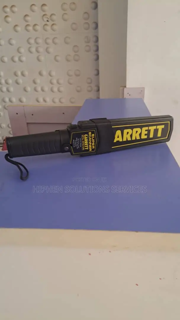 Garrett Handheld Metal Detector With Case