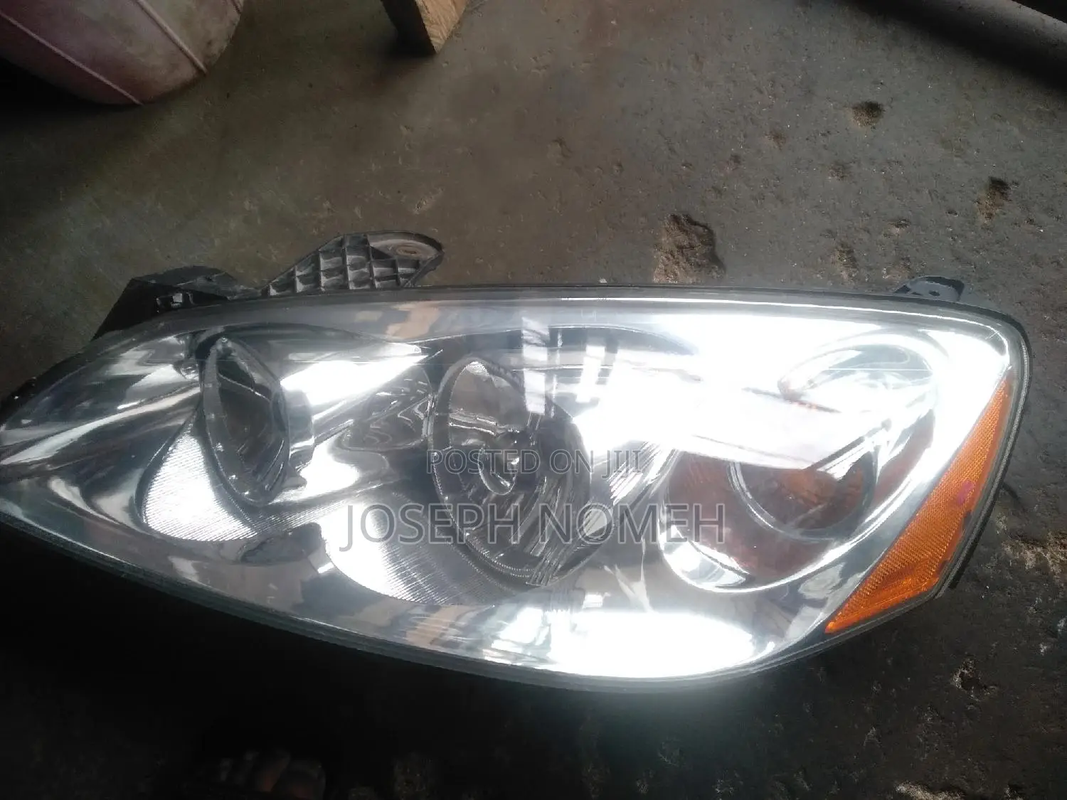 Pontiac G6 Headlight