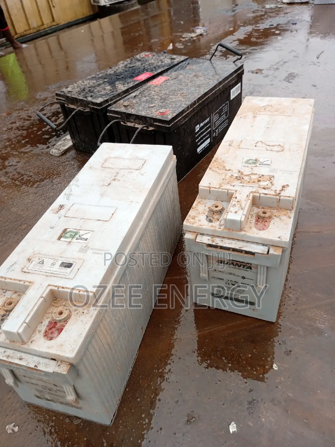 We're Buyers of Weak, Old Inverter Batteries