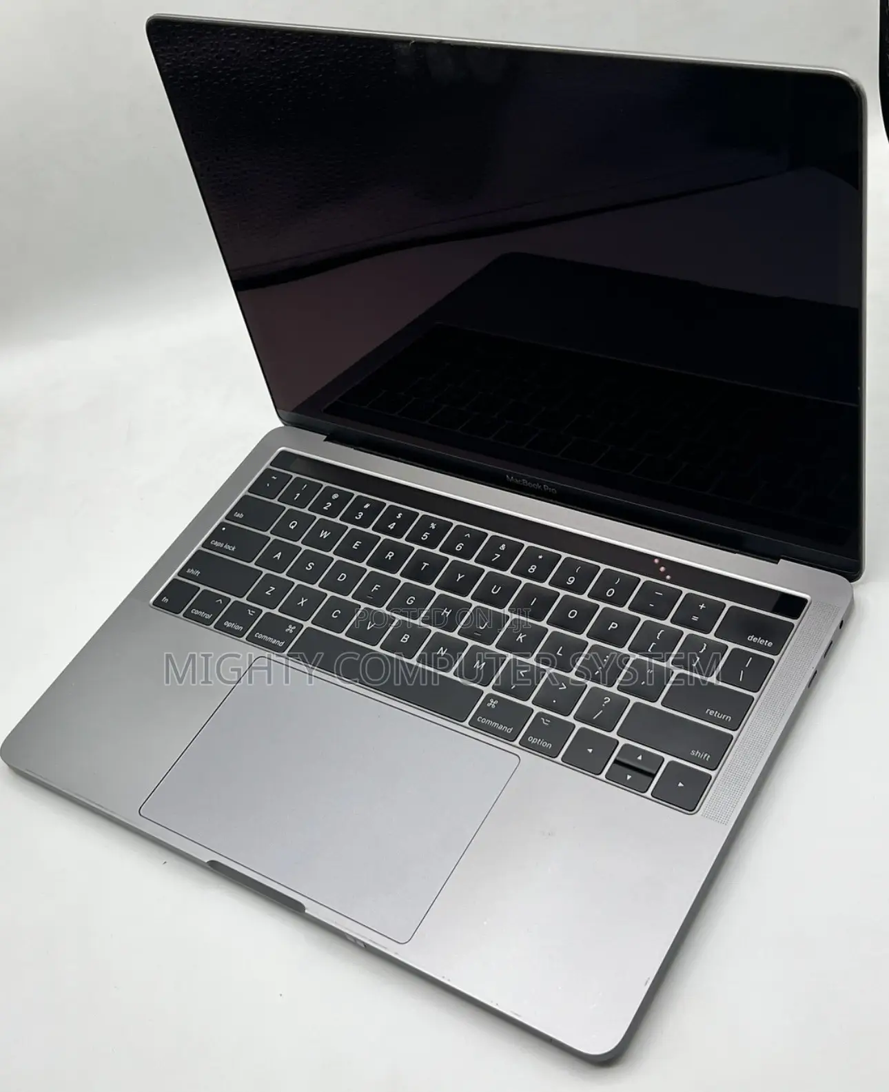Laptop Apple MacBook Pro 2020 16GB Intel Core I7 SSD 512GB