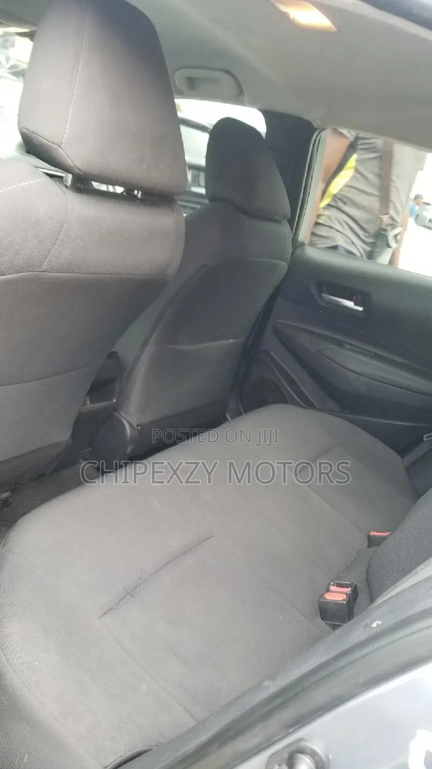 Toyota Corolla LE 2020 Blue