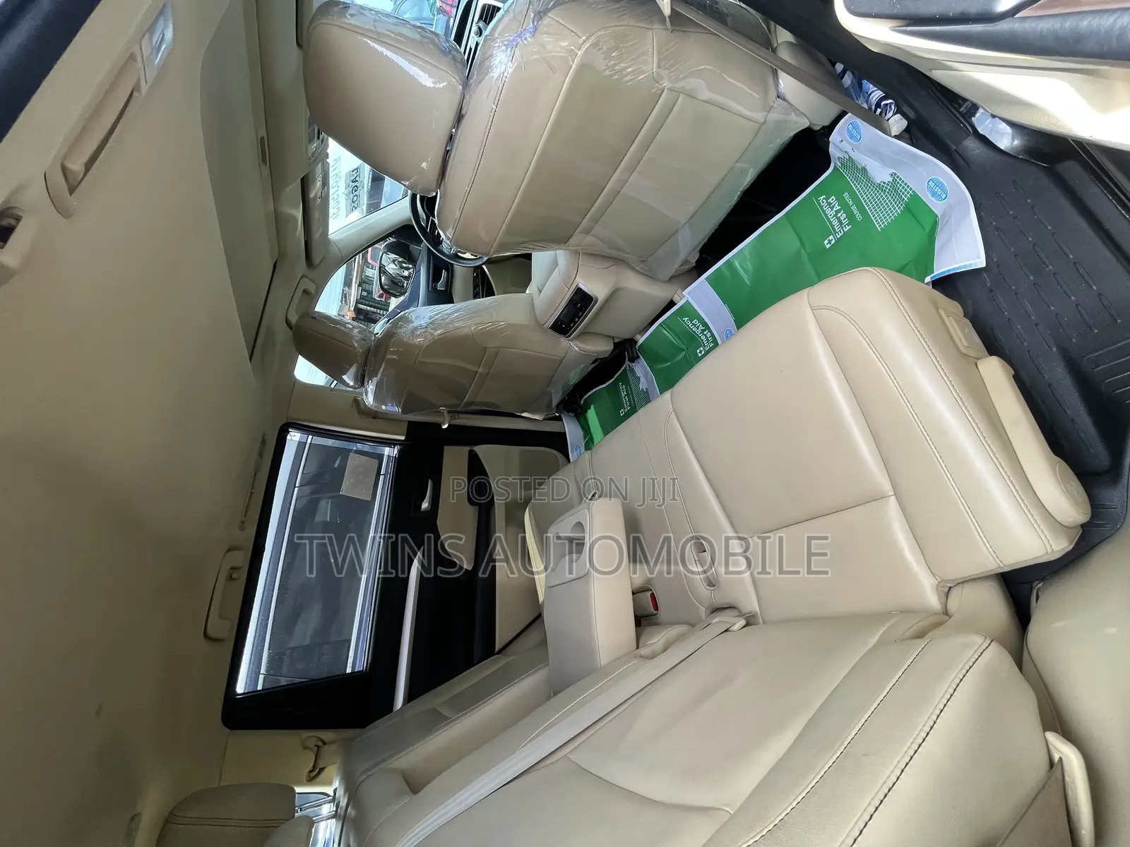 Toyota Highlander XLE V6 4x4 (3.5L 6cyl 6A) 2016 Black