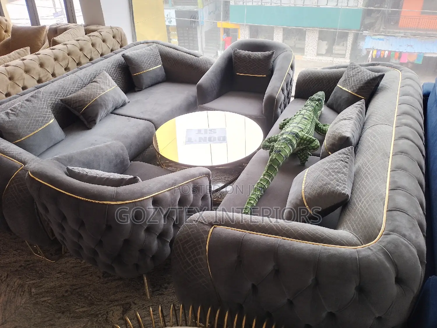 Contemporary Sofa Chair