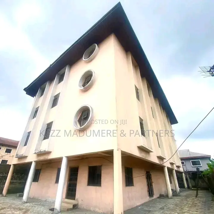 12bdrm Block of Flats in New Gra Phase 3 for sale