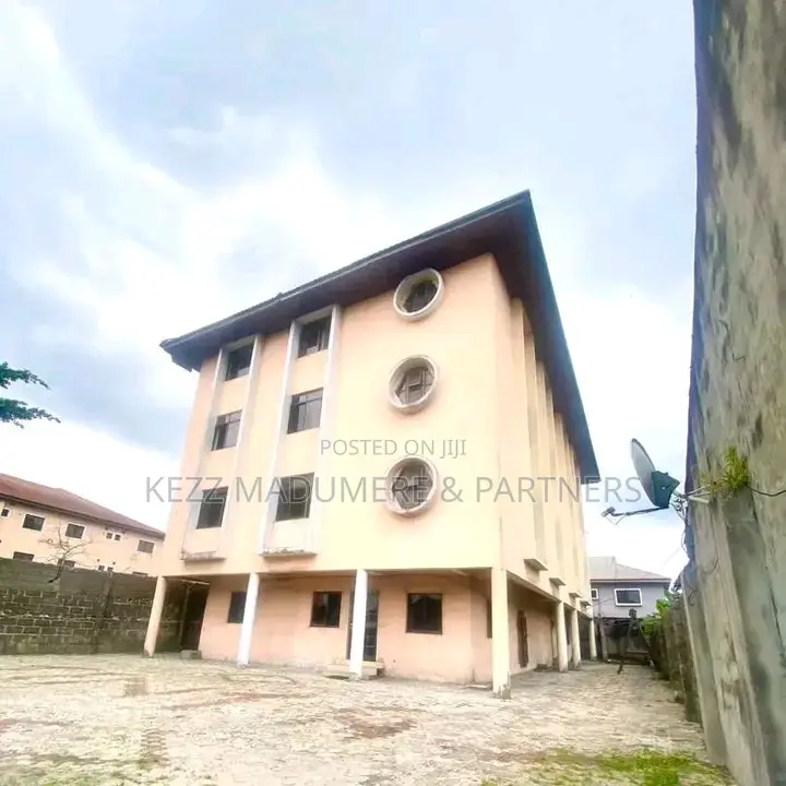 12bdrm Block of Flats in New Gra Phase 3 for sale